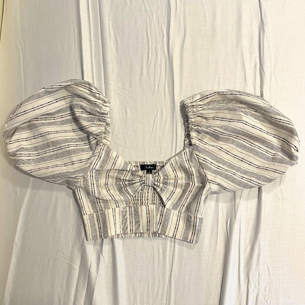 Black Striped Knot-Front Puff Sleeve Crop Top - size small